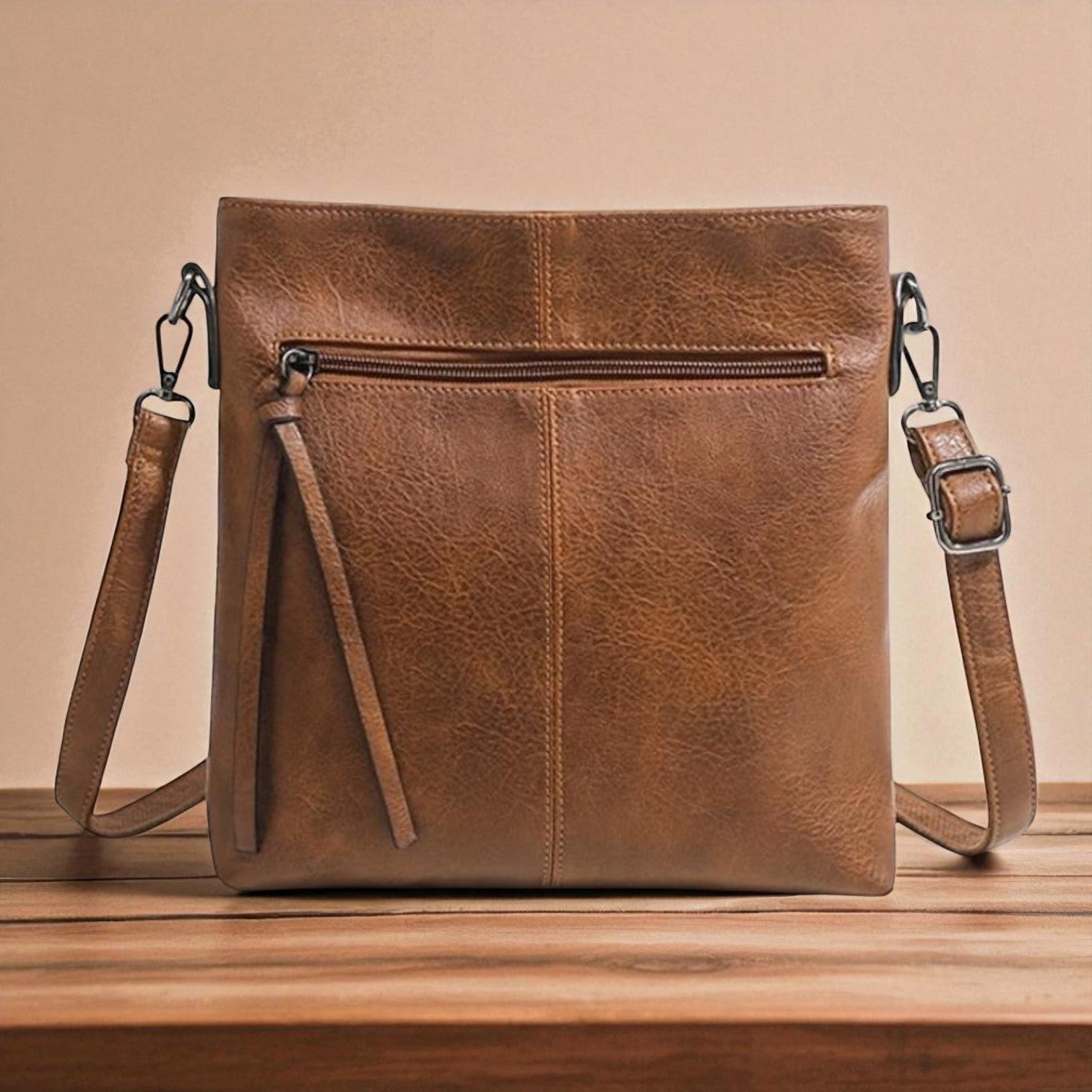 Janina Keturiakampė retro rankinė