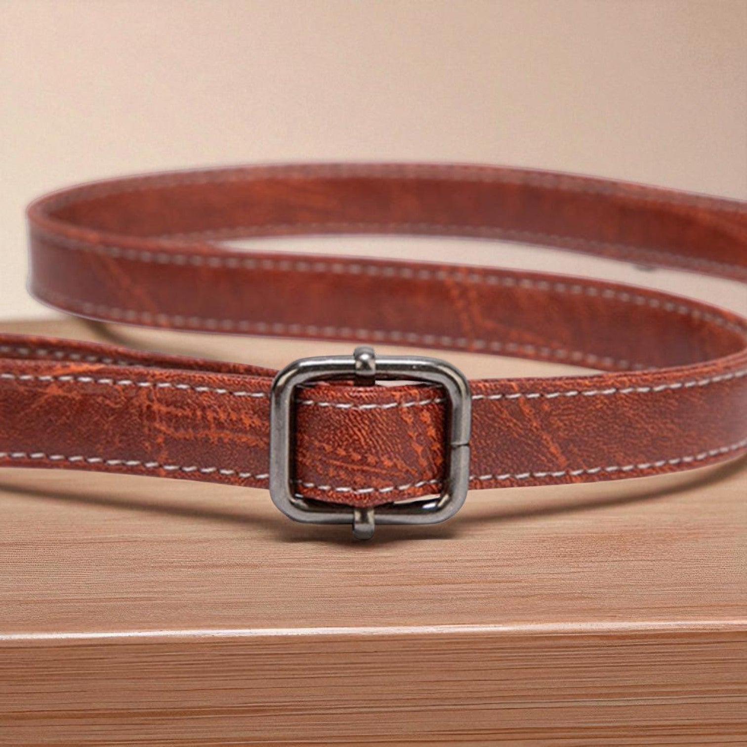 Vintage rankinė su raktu užrakinimui