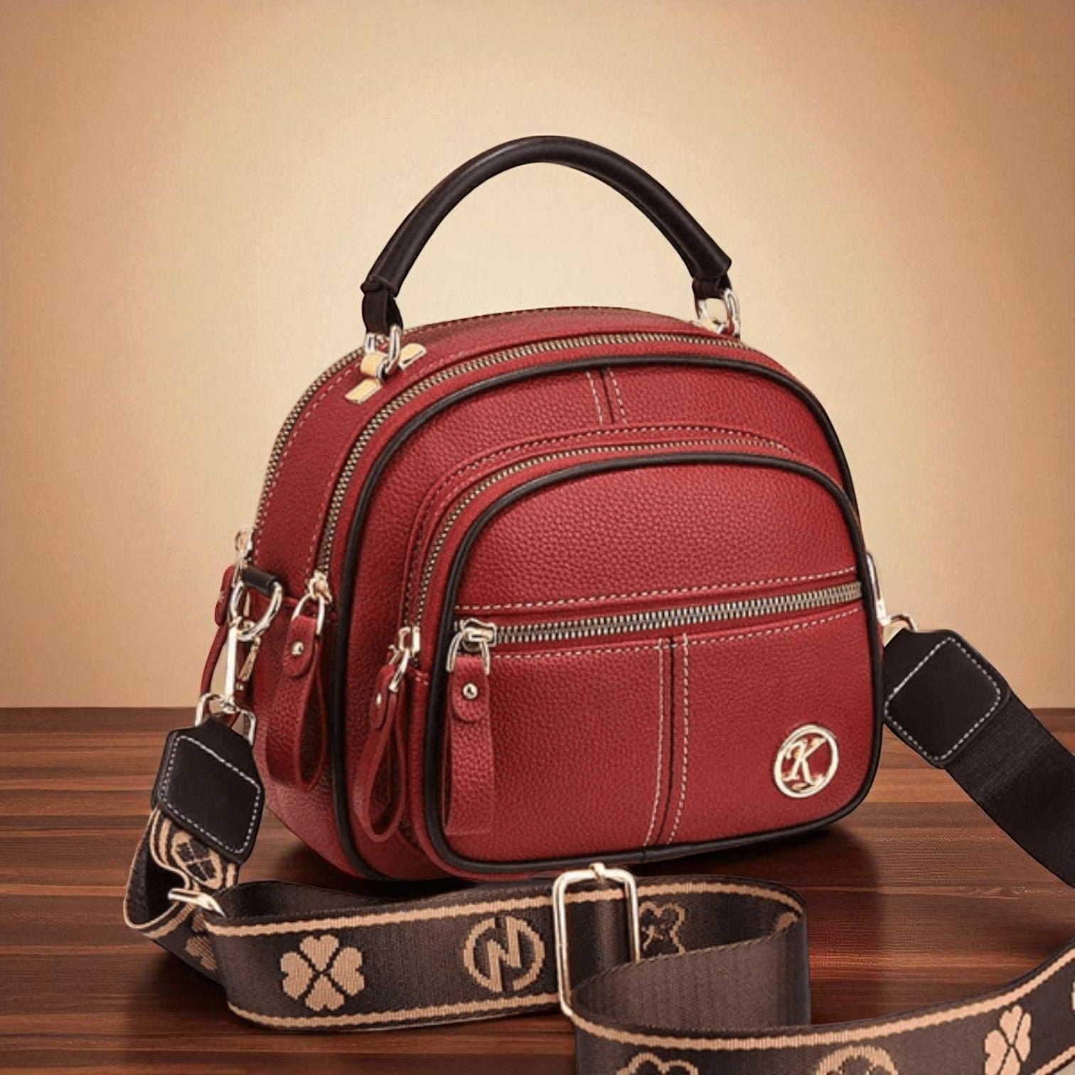 Amžina elegancija Aya | Stilinga rankinė su rankena