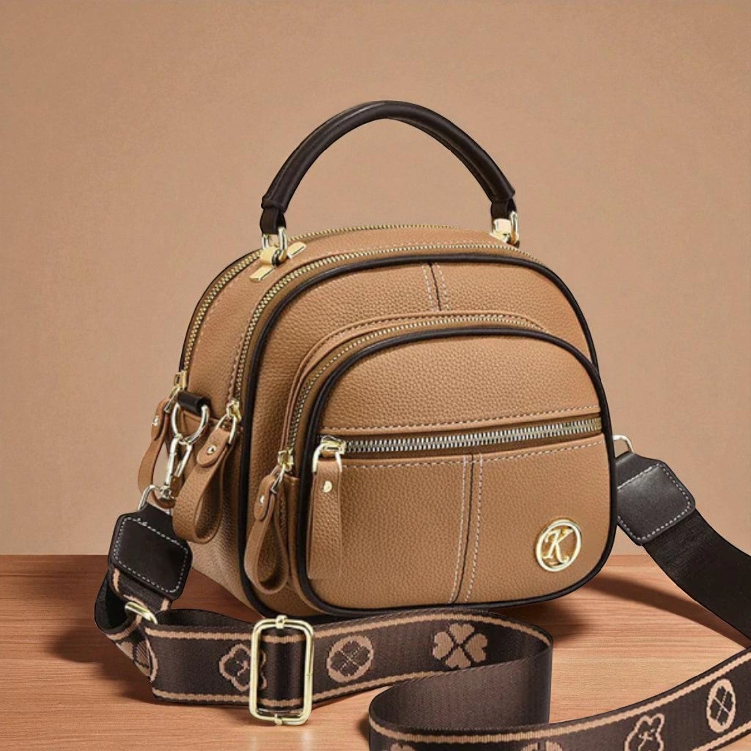 Amžina elegancija Aya | Stilinga rankinė su rankena