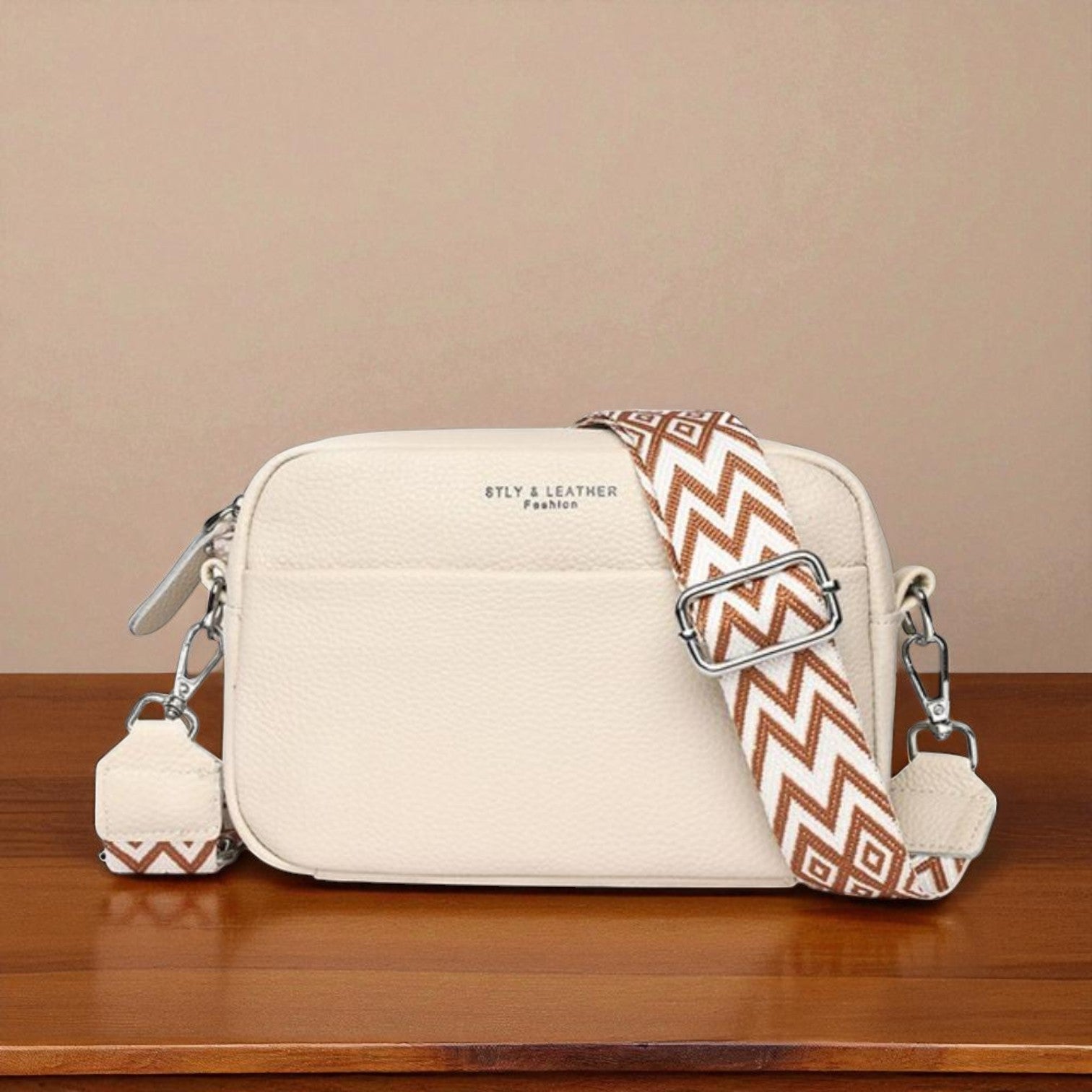 Blah's Grace | Tiksli moters petį nešiojama delninė