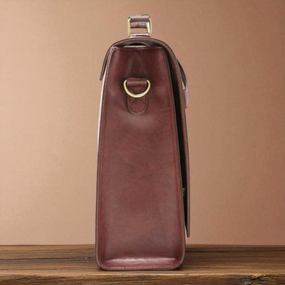 Stilinga moteriška kuprinė su papuošalu šleifo formos