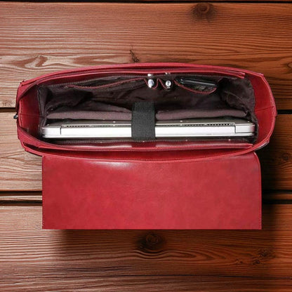 Stilinga moteriška kuprinė su papuošalu šleifo formos